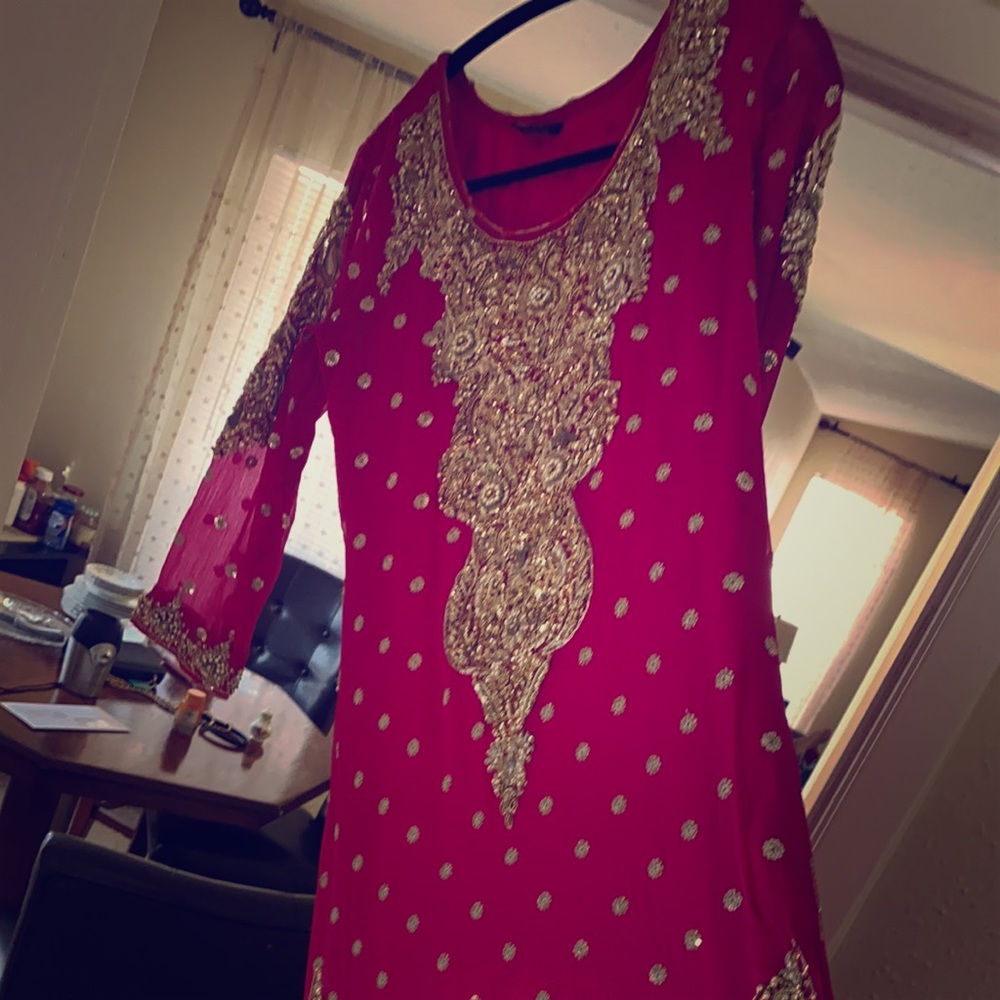 PINK GORGEOUS DRESS ONE TIME WORN